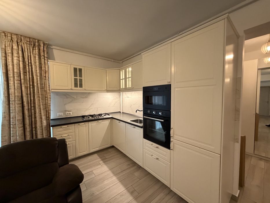 Inchiriez apartament 3 camere Otopeni