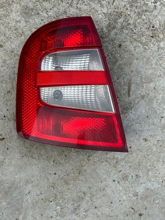 Vând tripla Skoda Fabia stânga/dreapta