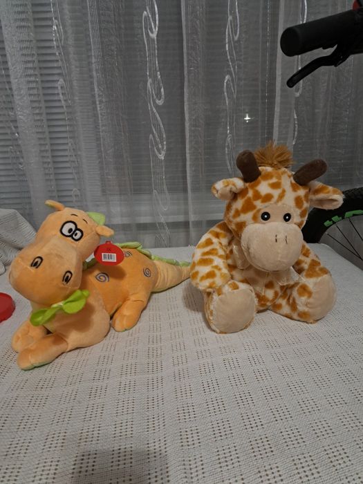 Детски плюшени играчки,различни видове.