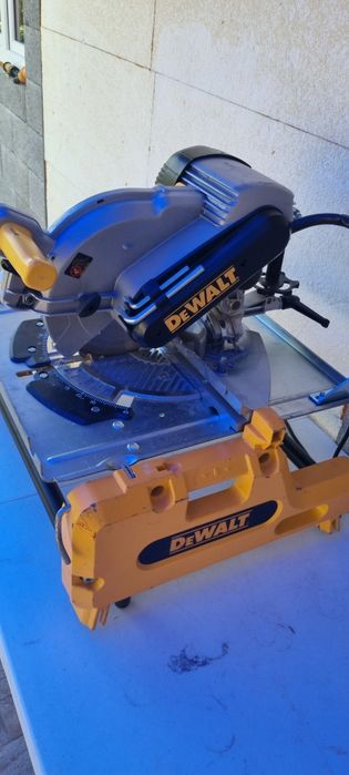 Circular DEWALT DW 743 N 2000 W