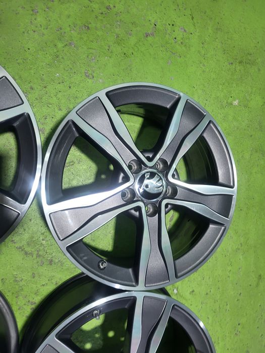 17 5x112 Skoda лети джанти 5х112 шкода