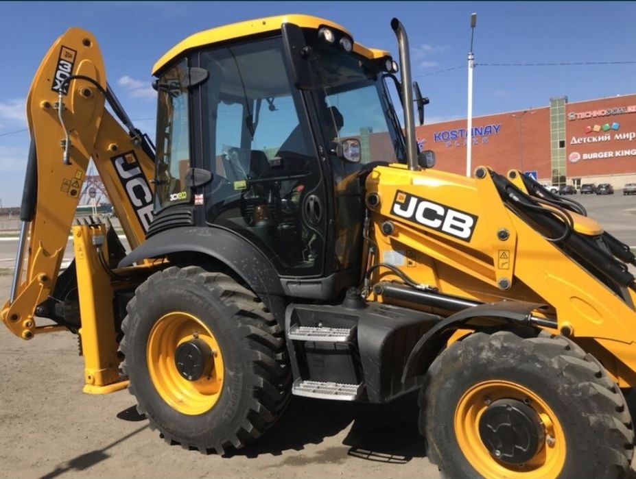 Услуги экскаватора погрузчика аренда 3в1 петушок траншей пятачок тракт