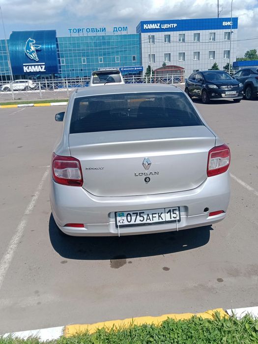 Продаю авто Рено Логан 2