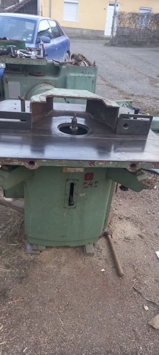 Дърводелска фреза .