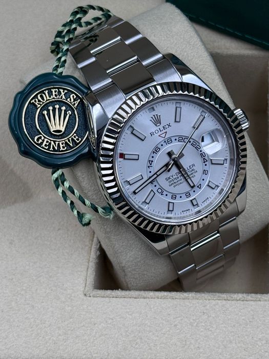 Ceas Rolex Sky Dweller otel