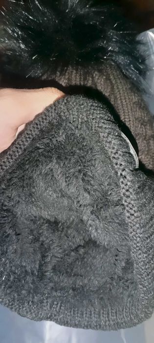 Зимняя утепленная шапка