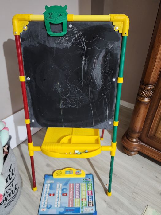 Продам доска магнитная мольберт  детский