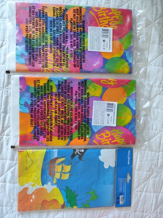 Скатерть детская полиэтилен (разноцветные)