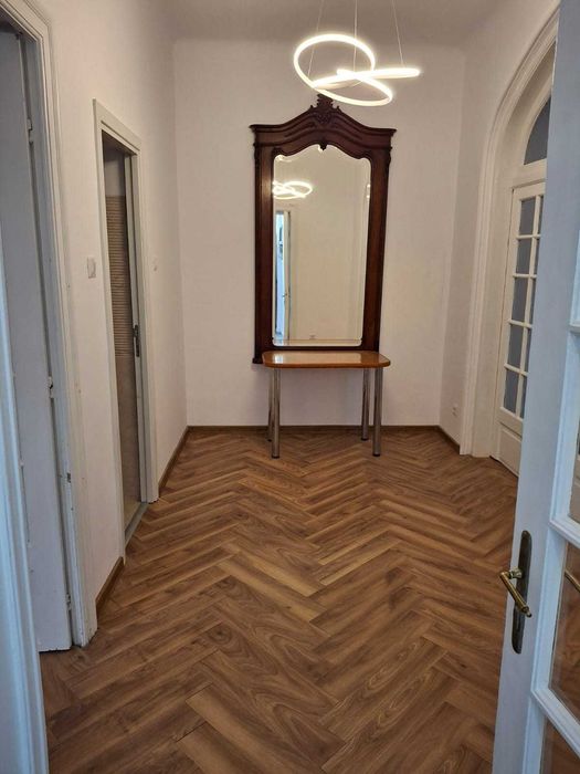 Apartament zona centrala vila interbelica 2 camere