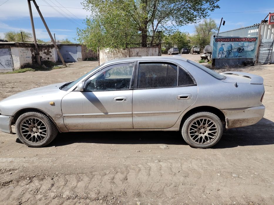 2машина продам за 700000тыс.