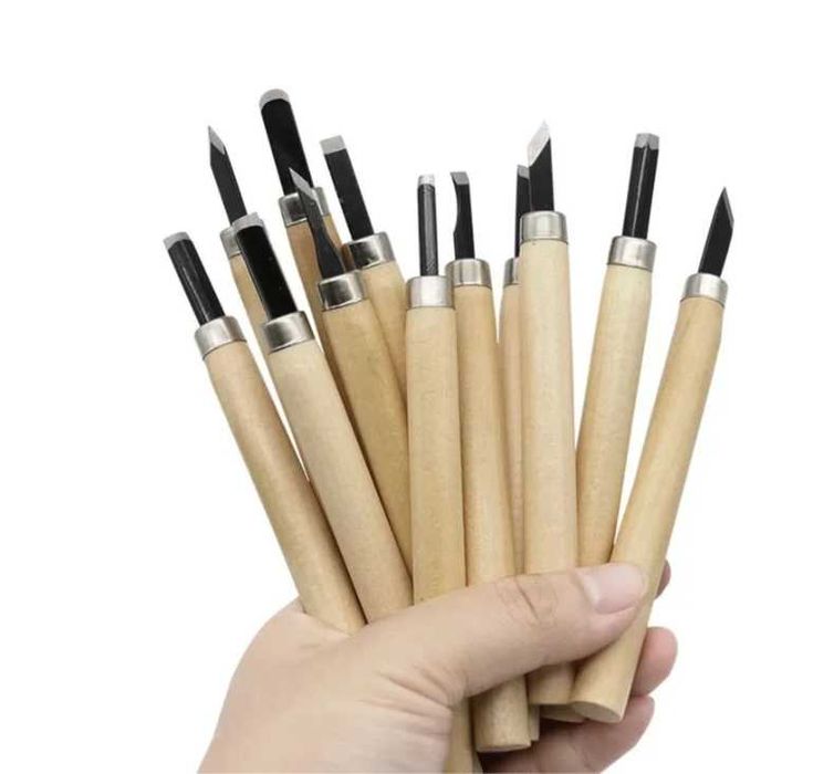 Набор резцов (ножей) по дереву 12 штук