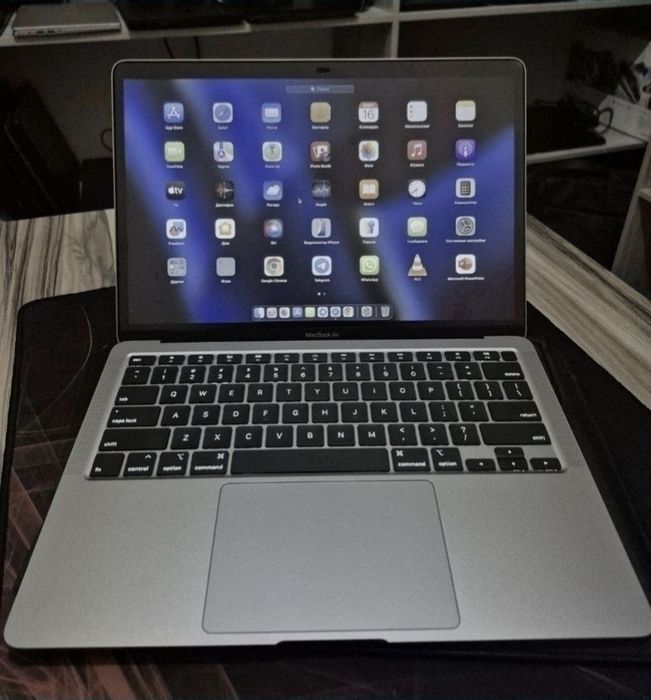 Mackbook Air Retina 2020 года