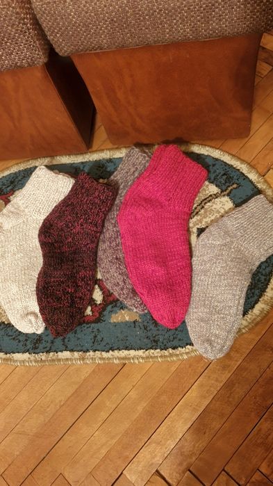 Ciorapi din lana draguti, lucrati manual, dama si barbat
