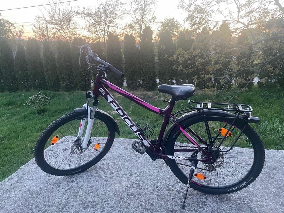 MTB damă/unisex Focus Whistler, roți 27.5, frâne pe disc Tektro Auriga, anvelope Continental X-King