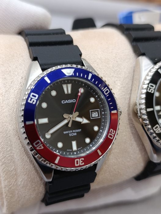 Casio Collection — стиль дайверских часов по доступной цене.