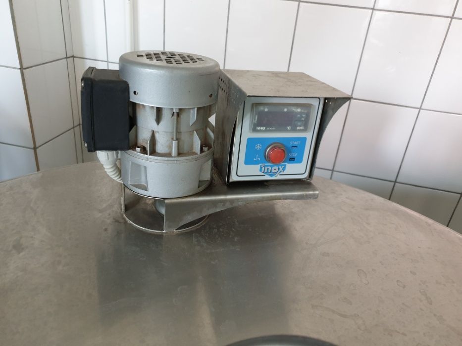 Tanc de racire/maturare lapte, inghetata, etc - 300 l. Aproape NOU!