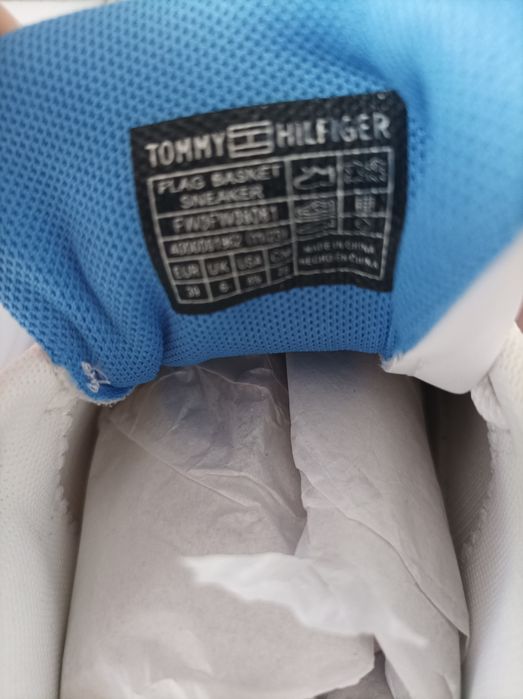 Adidas /Tommy Hifiger нови 39 1/3 летни маратонки