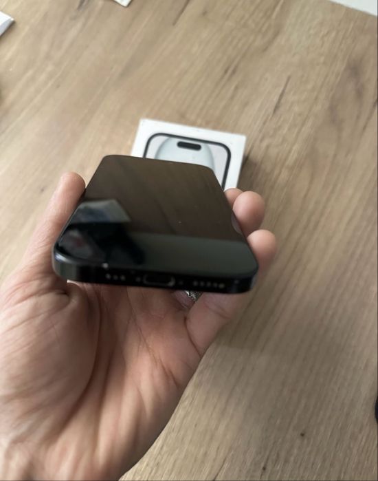 Айфон 15 продам