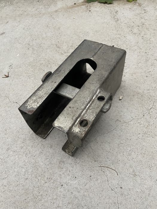 Заключалка за теглич на ремарке или каравана