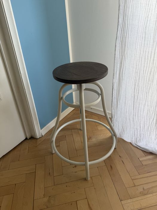 Scaun de bar ajustabil Kave Home
