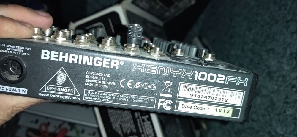 Behringer Mixer 2 Chanel Sotiladi