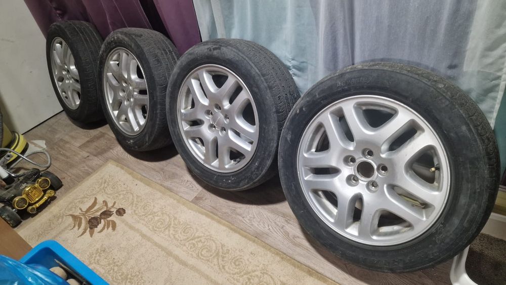 Продам диски с резиной субару