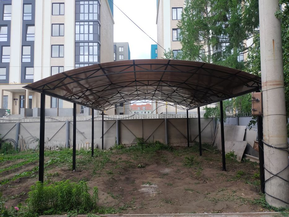 Навес для машин.