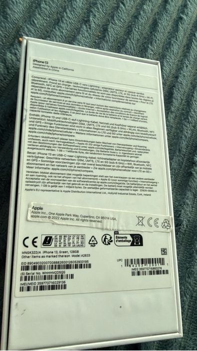 Iphone 13 verde inchis