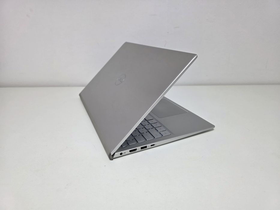Laptop Dell inspiron slim Ryzen 7 metalic 15,6 FHD .Garantie 1AN