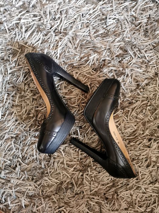 Туфли на высоком каблуке