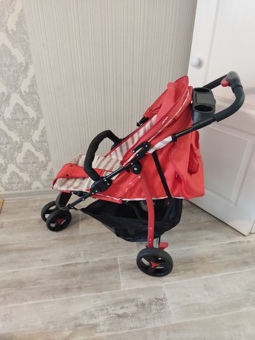 Детская коляска качественная