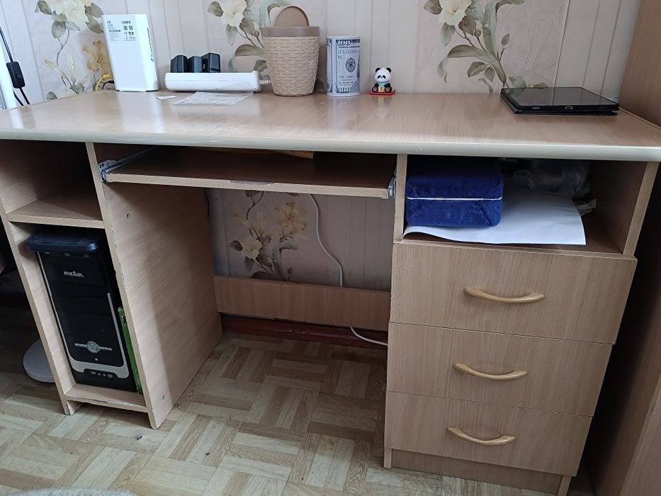 Продаем мебель, комплект на 2 комнаты