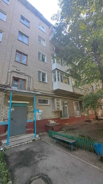 Продается 2х комнатная квартира в КЖБИ