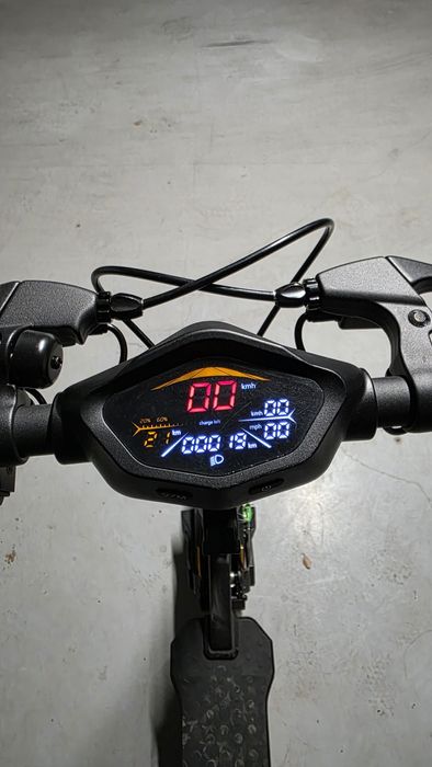 Trotinetă electrică AUTOMOBILI LAMBORGHINI