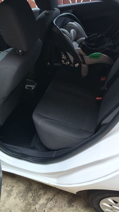 Ford fiesta  de vanzare