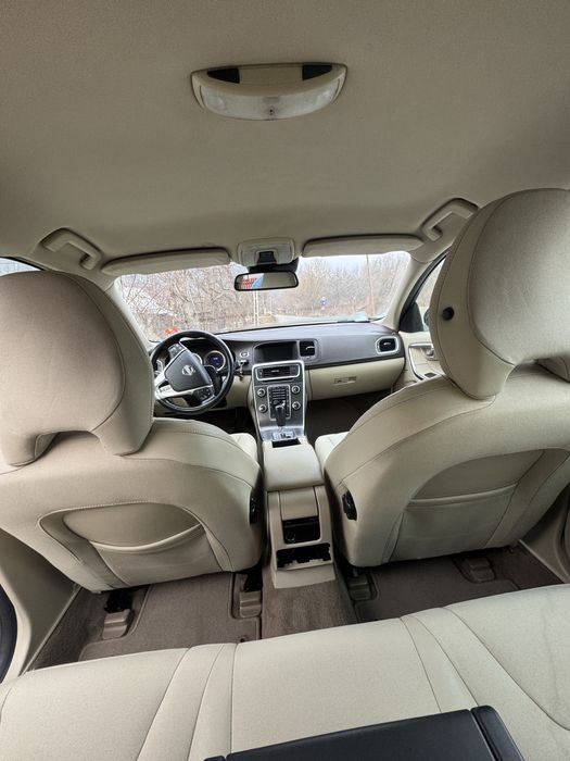 Volvo V60 - 2.0 Diesel