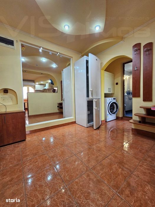 Apartament 2 camere,- De închiriat - Zona "MAL"