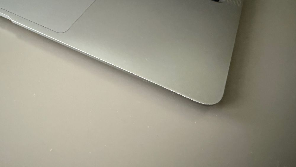 MacBook Air 13 M1 8GB / 256 GB