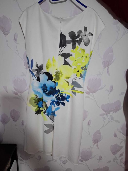 Rochie eleganta.