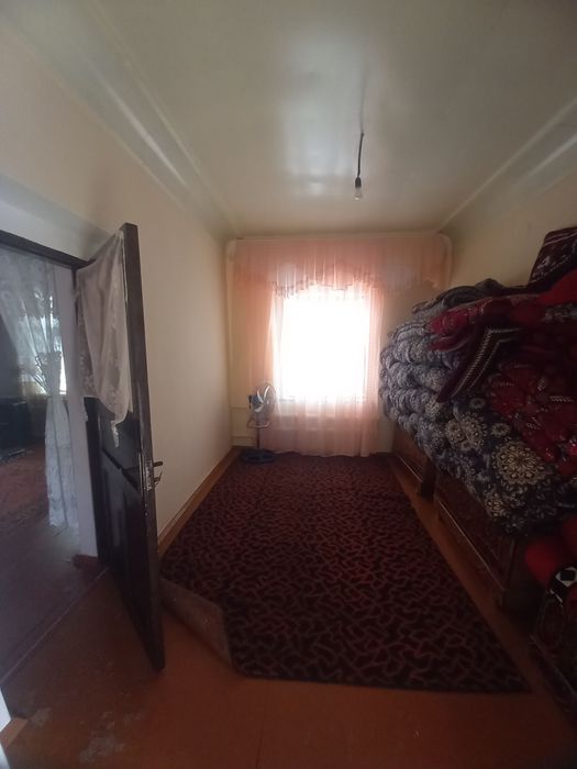 Продается участок в Азадбаше 5 соток 4 ком не долеко от газ заправке