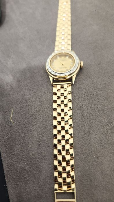 Золотые женские часы Rolex