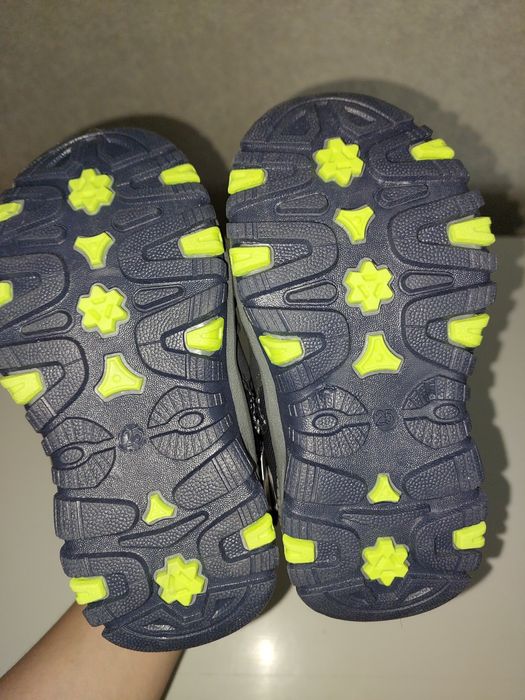 Ботинки зимние новые