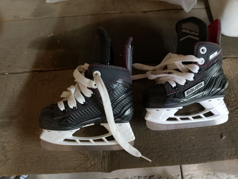 Продам коньки детские