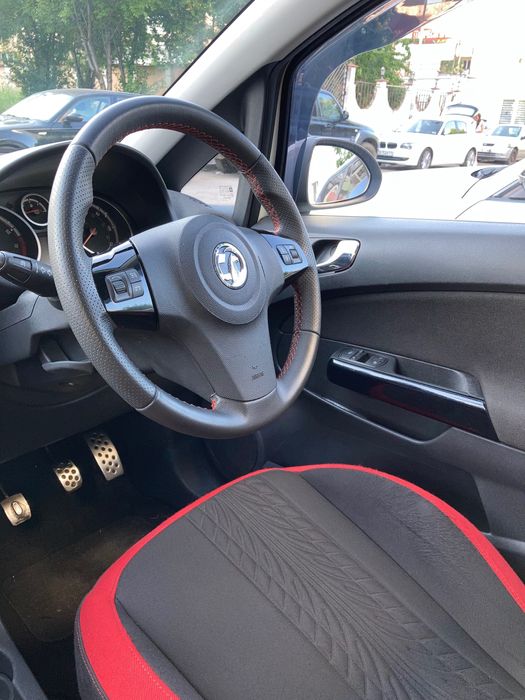 Опел Корса 2014 десен волан 1,4 бензин