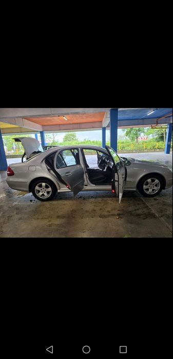 Mercedes Benz E240 V6 177hp