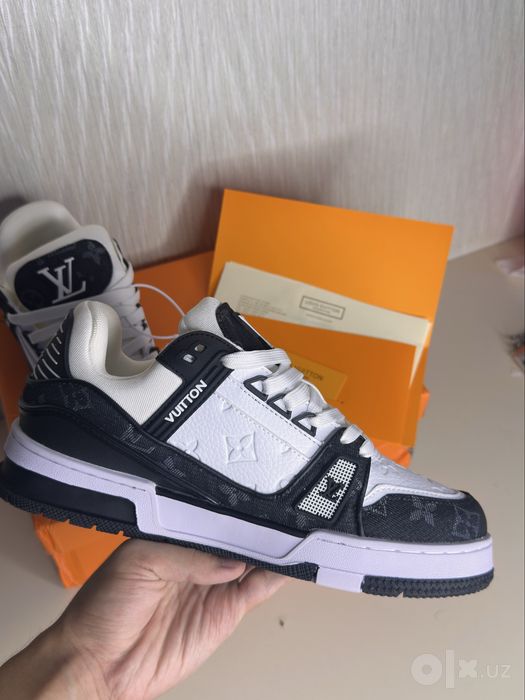 Крассовка Louis Vuitton