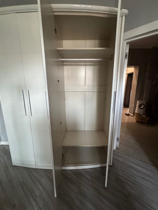 Продам шкаф в спальню