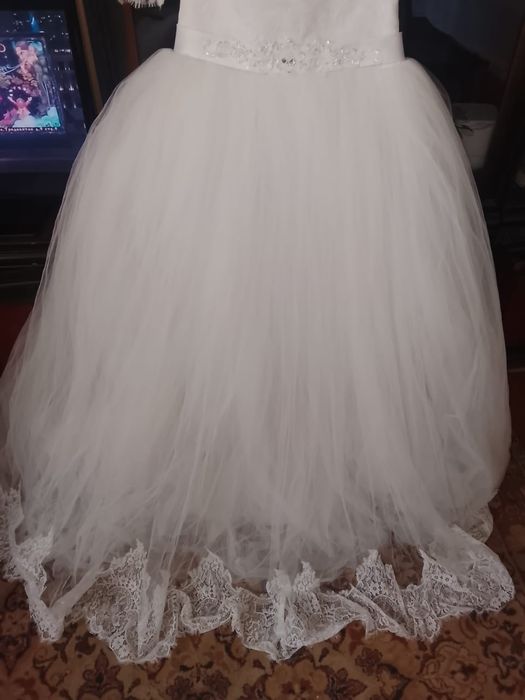 Продаётся свадебное платье