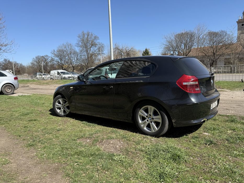 BMW 116D/2011/face