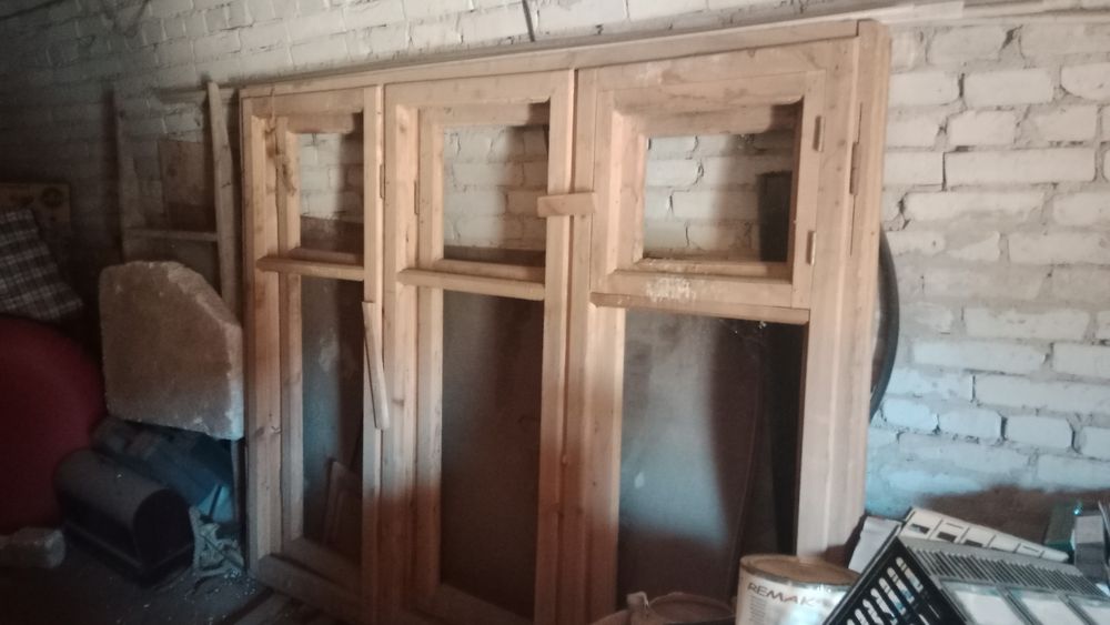 Продам оконные деревянные рамы новые